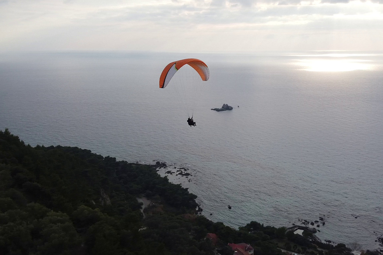 Corfu: Paragliding Tandem Flight Above Pelekas TownPelekas: Tandem Paragliding Flight