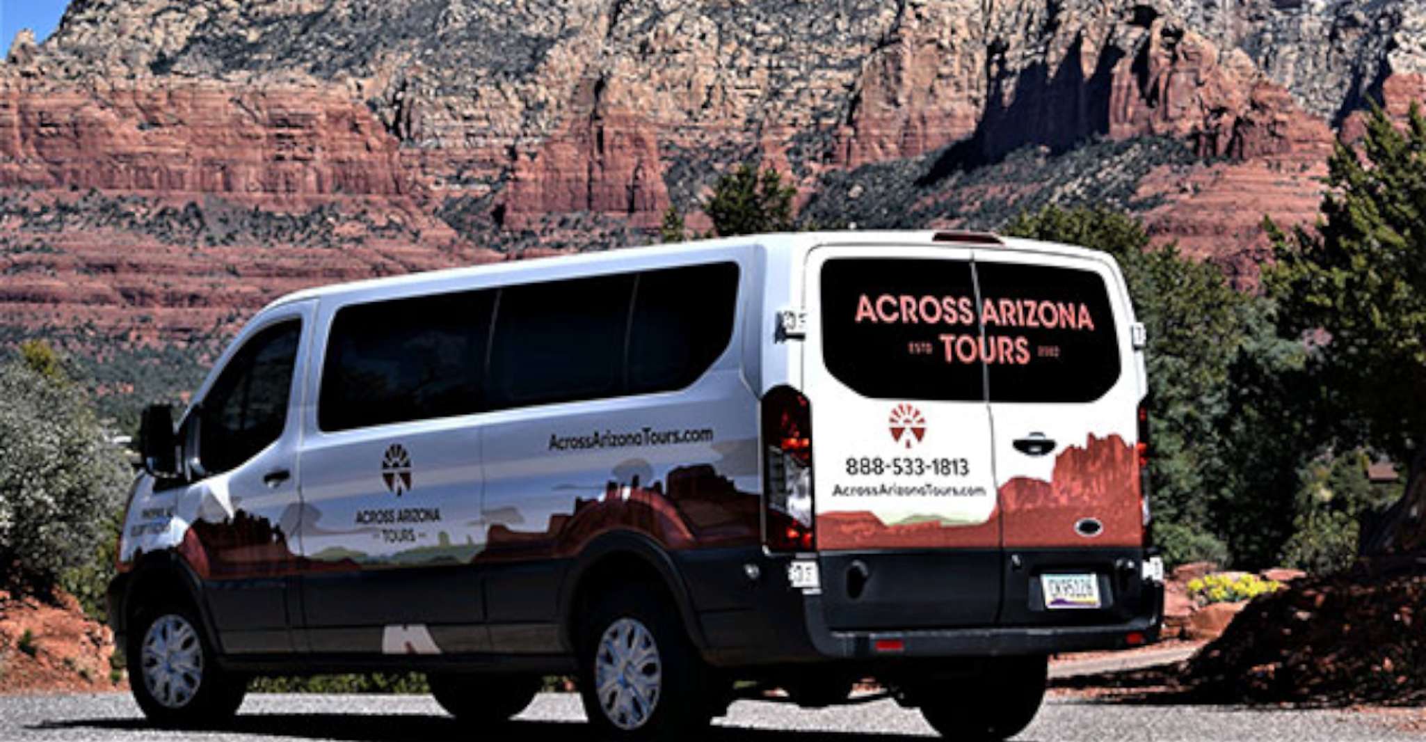 Von Phoenix, Sedona, Jerome & Montezuma Castle Tagesausflug - Hizvo