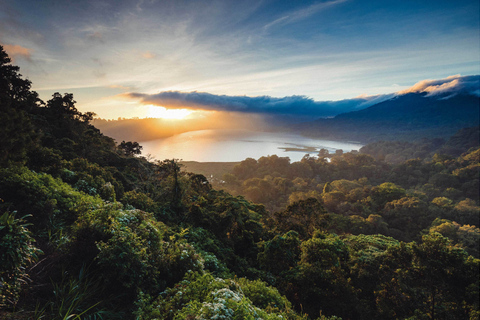 Bali: Twin Lakes, Handara Gates och skogsturer