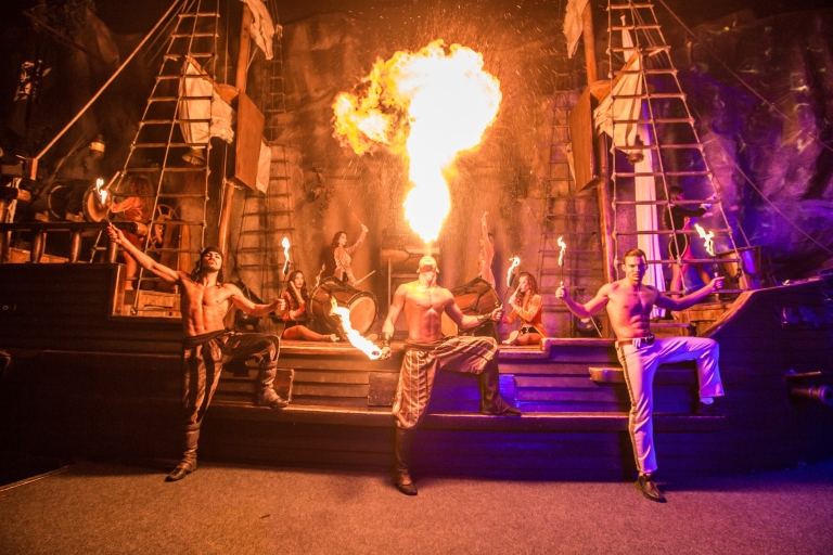 Magaluf: ticket Pirates Adventure dinershowVVIP Experience with Below Decks Backstage Tour