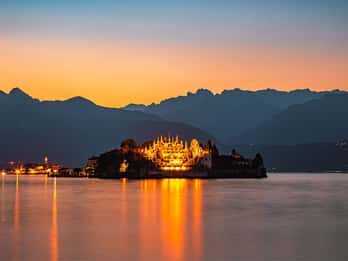 Stresa: Lake Maggiore and Borromean Islands Sunset Cruise