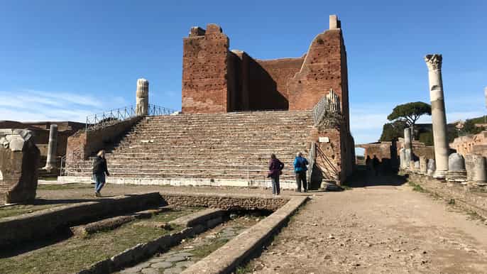 rome ostia antica private van tour with an archaeologist