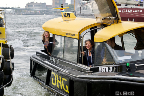 Rotterdam: De Rotterdam, Kubushäuser, Wassertaxi & MarkthalPrivate Tour