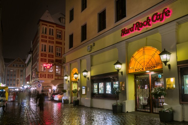 Visit Munich Hard Rock Cafe with Set Menu for Lunch or Dinner in Munich