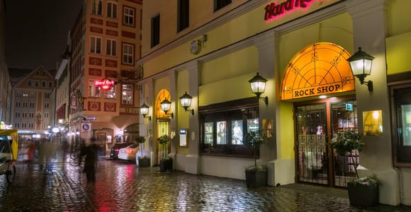 München: Hard Rock Cafe mit Festmenü zum Mittag- oder Abendessen