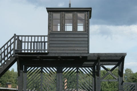 Stutthof concentratiekamp en museum van WO II: privétourTour in het Engels, Pools of Duits