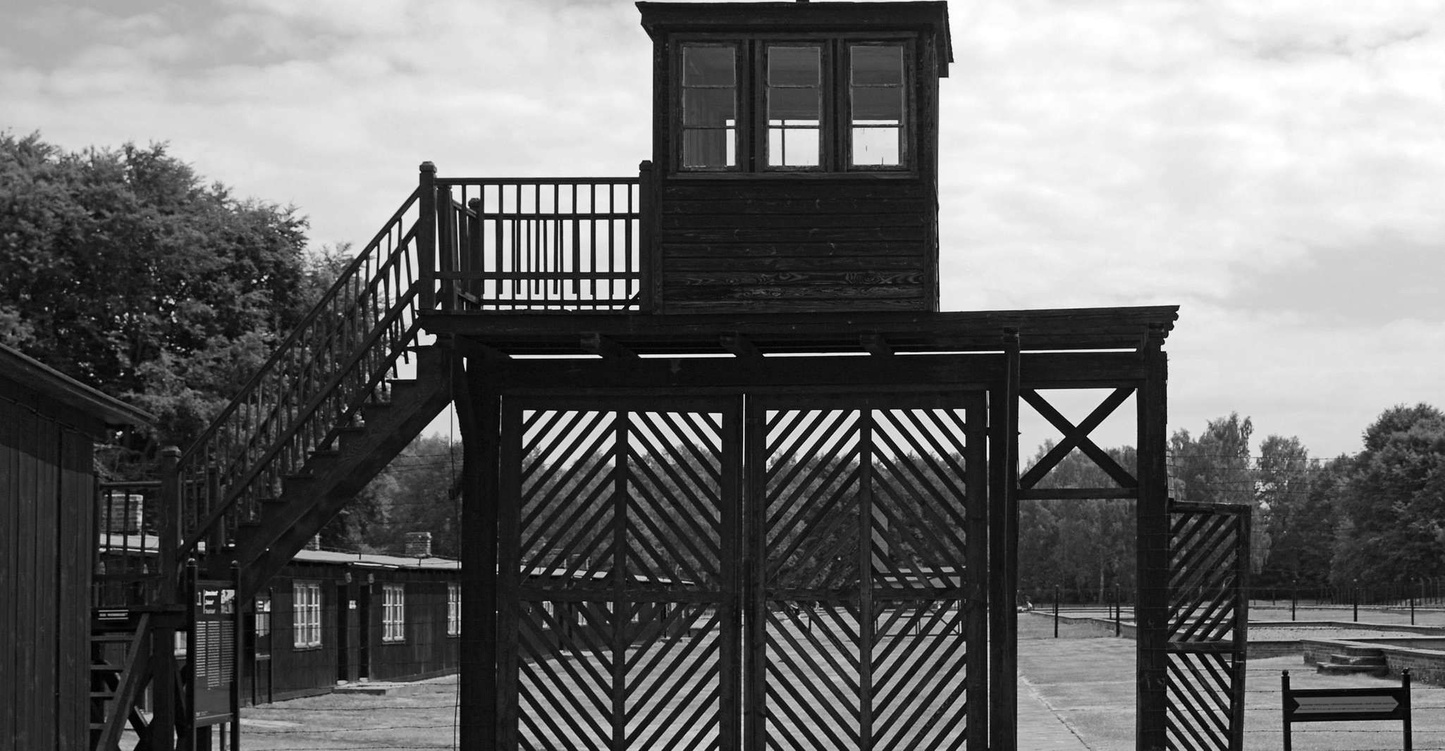 Stutthof Concentration Camp y Gdansk Old Town Tour privado - Hizvo
