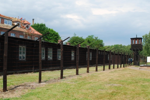 Concentratiekamp Stutthof en privétour door de oude binnenstad van GdanskTour in het Spaans, Frans, Italiaans of Russisch