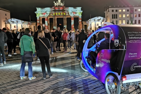Berlin : festival des lumières en vélo-taxiBalade de 120 minutes depuis Alexanderplatz