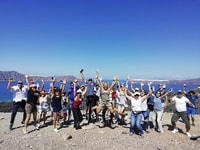 Santorini 2 días combinado, crucero en barco por el volcán y tour en autobús por la isla - Hizvo