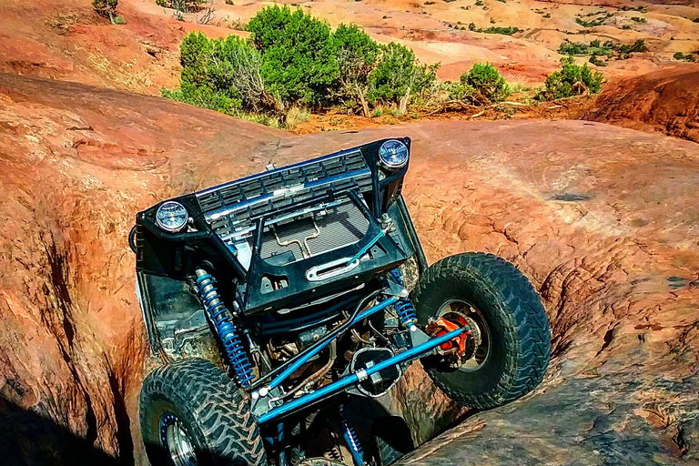 Moab: Hells Revenge & Fins N' Things Trail Off-Roading Tour Group Tour in English