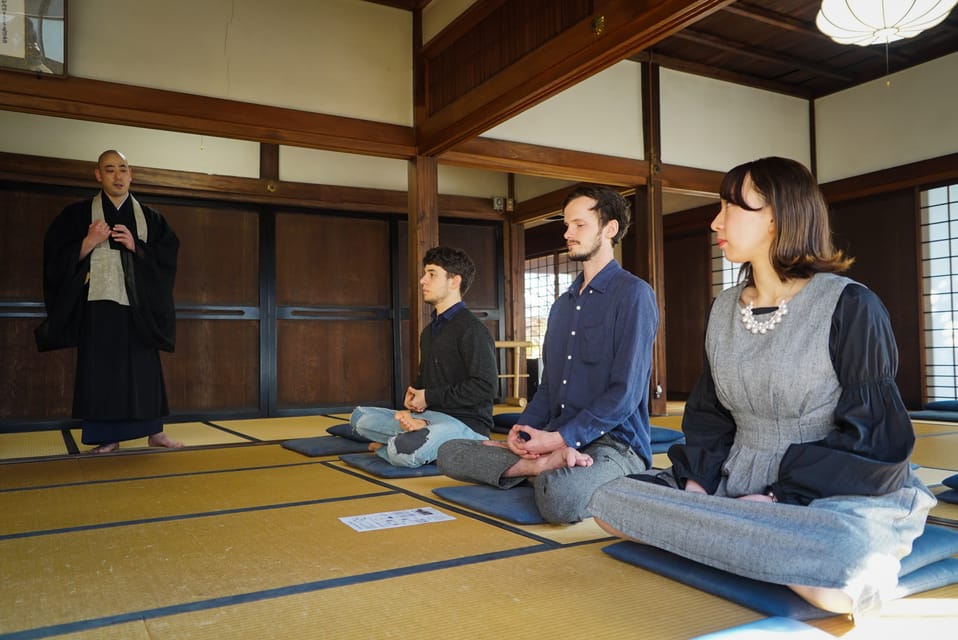 京都寺院での禅の瞑想と庭園ツアー（昼食付