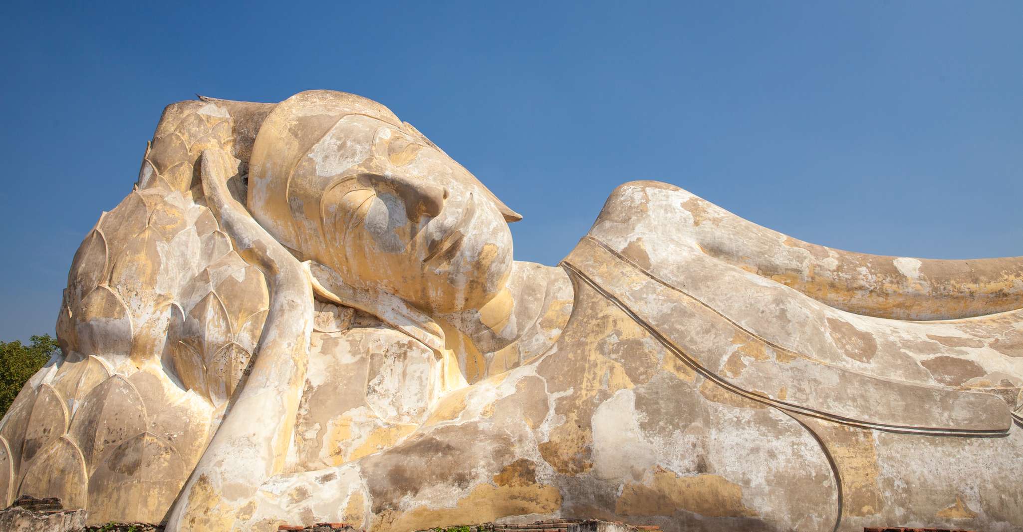 From Bangkok: Private Tour to Ayutthaya & Summer Palace