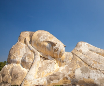 From Bangkok: Private Tour to Ayutthaya & Summer Palace