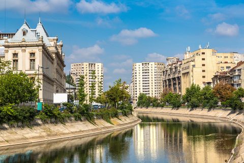 Bucarest: tour privado en coche comunista en un coche de época