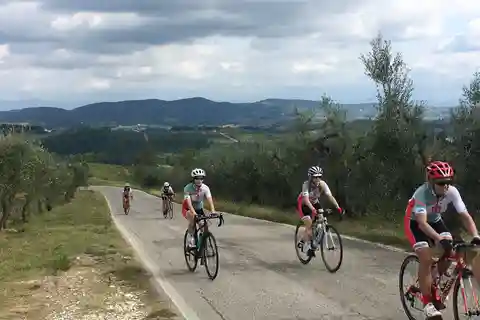 Cycling in Tuscany is TOP experience 1 day race bike rental