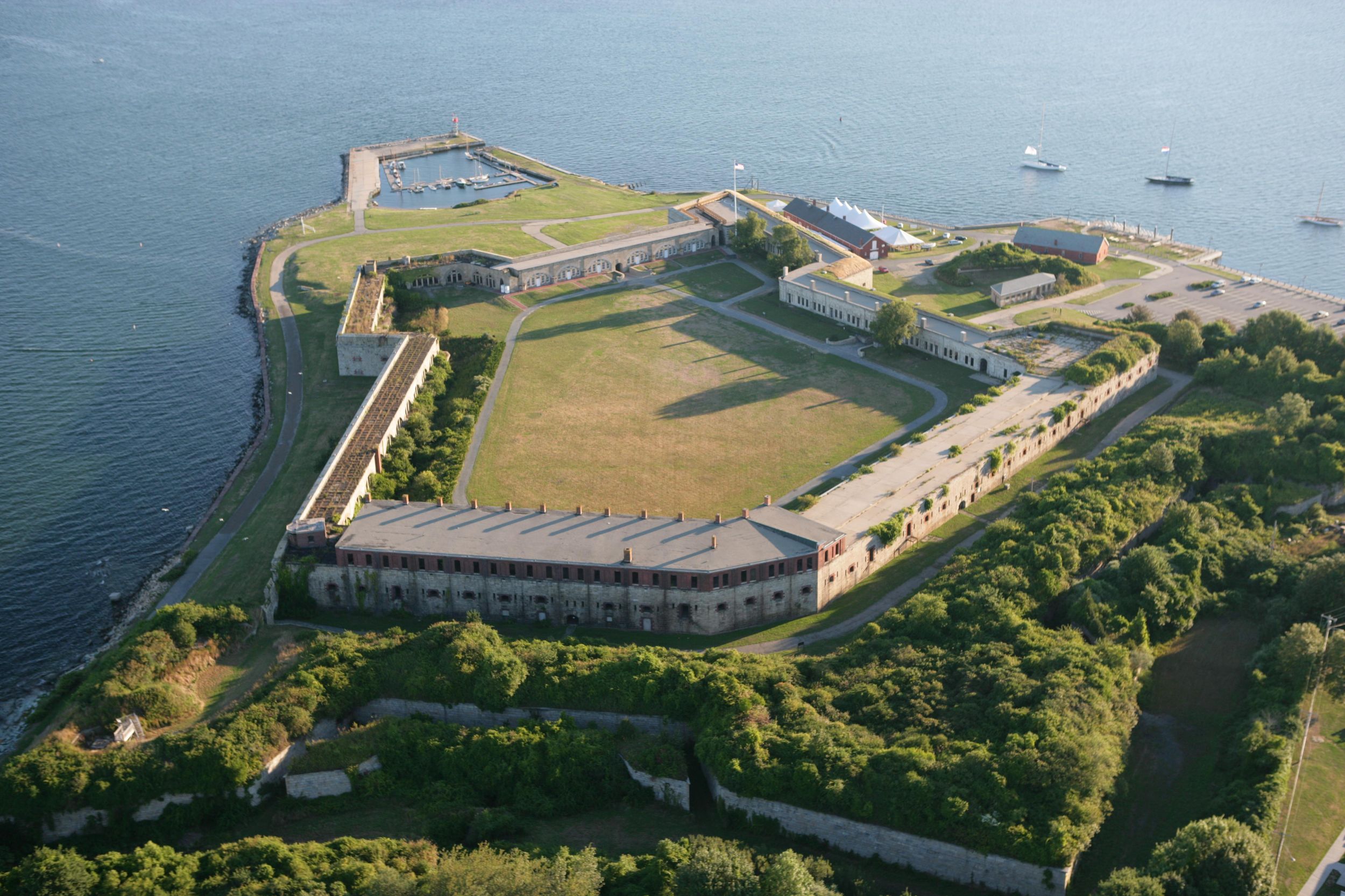 Stürme das Fort: Geführter Rundgang durch Fort Adams