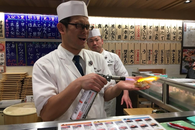 Japońska wycieczka po jedzeniu ulicznym