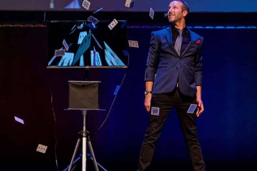 San Antonio: Ticket für die Zaubershow im Magic Saloon. Foto: GetYourGuide