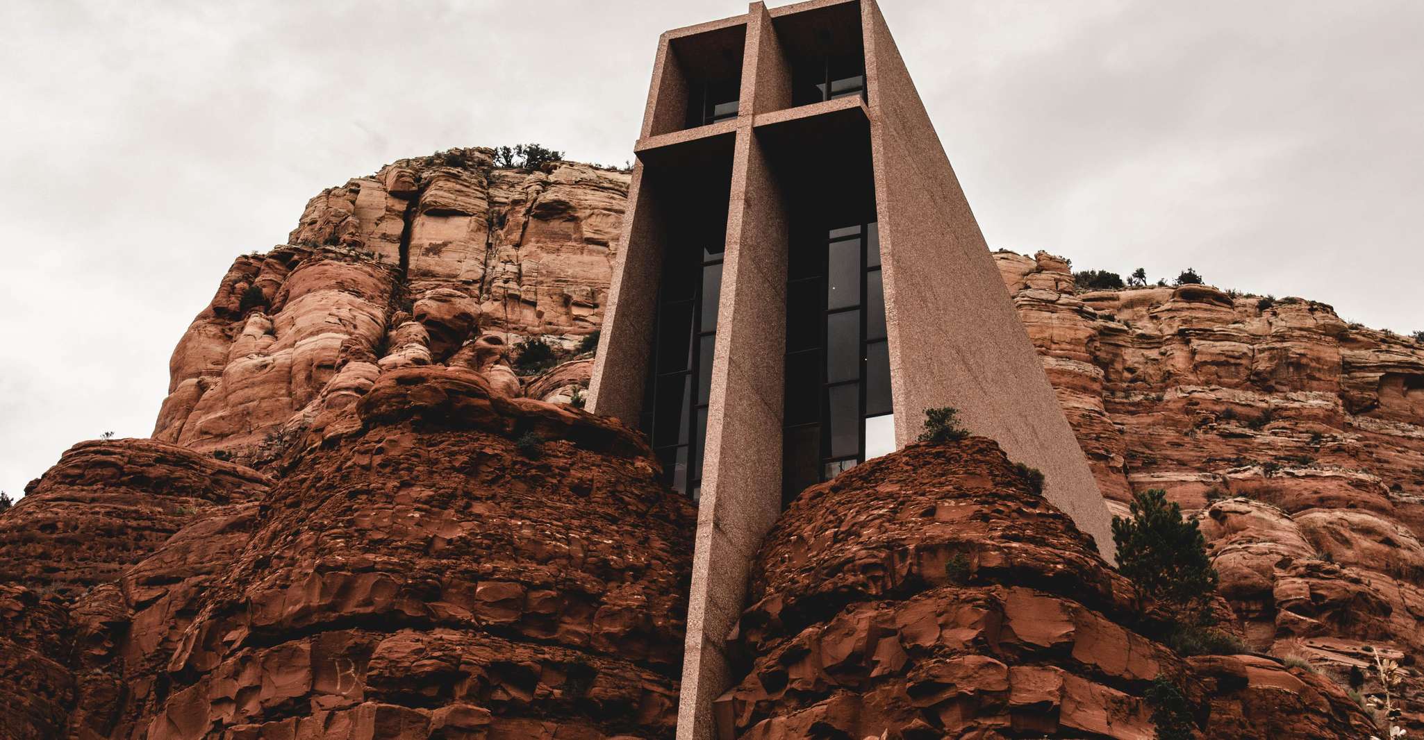Von Phoenix, Sedona, Jerome & Montezuma Castle Tagesausflug - Hizvo