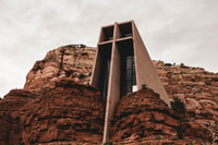 Von Phoenix, Sedona, Jerome & Montezuma Castle Tagesausflug - Hizvo