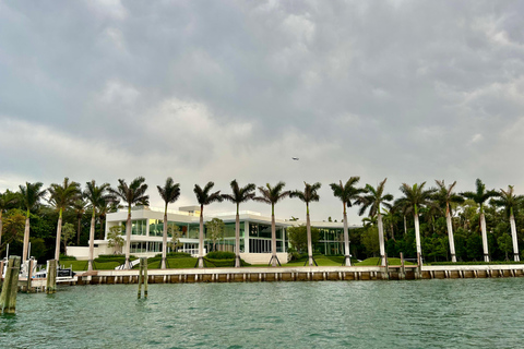 Miami: Passeio de barco &quot;Millionaire Homes&quot; com bar Mojito a bordo