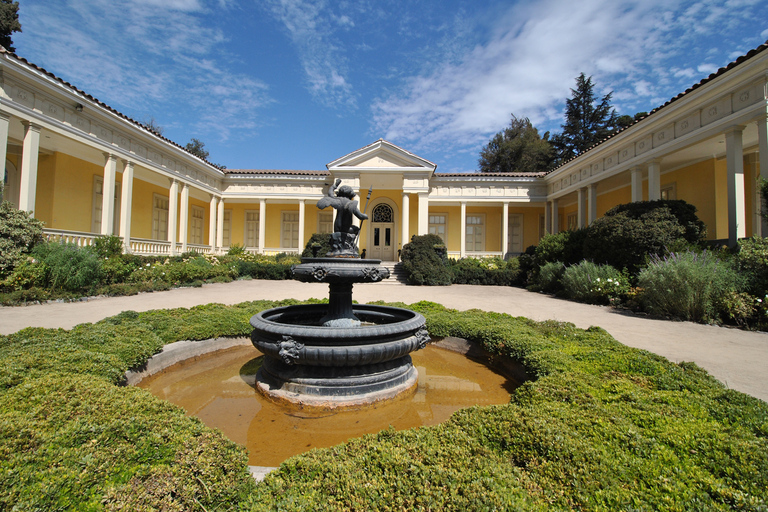 Santiago: Official Transfer to Concha y Toro Winery Transfer from Parque Arauco Meeting Point