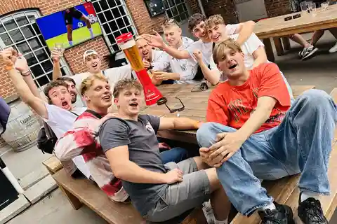 Dresden: Bier-Tour durch 3 Kneipen: Legendärer Abend mit Bieren & Extras