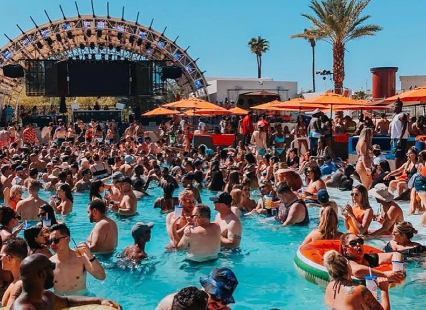 las vegas pool party bus tour