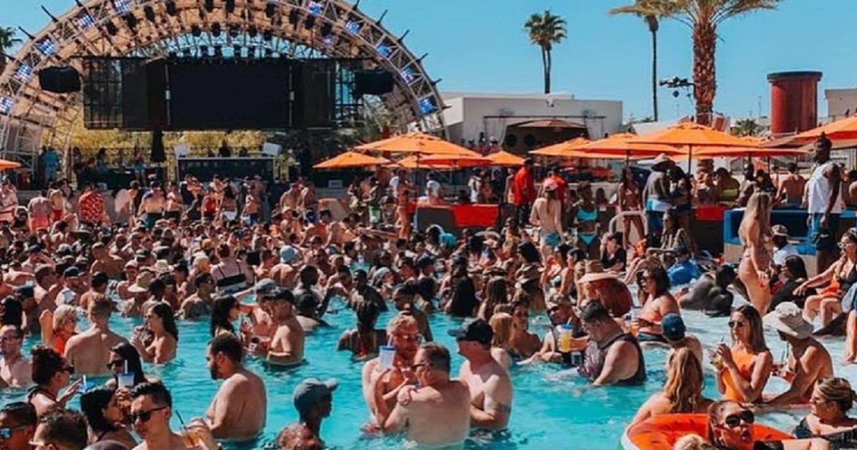 Las Vegas: Skip-the-Line Pool Party Tour