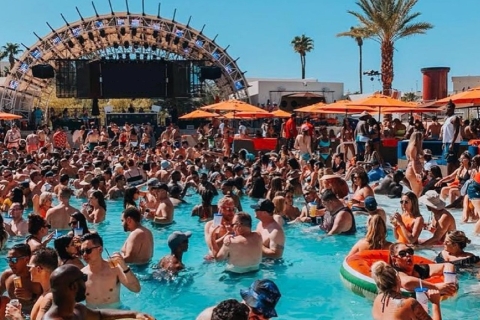 Strip de Las Vegas : 3 arrêts à la piscine avec bus de fête