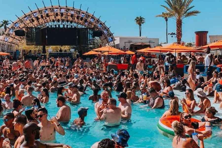 Las Vegas Pool Party Crawl 2024