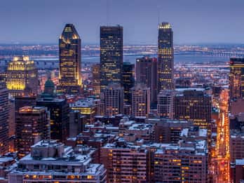 Montreal: Kleine Gruppenabend-Stadtrundfahrt Montreal: Kleine Gruppenabend-Stadtrundfahrt