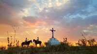 San Miguel, Romantic a caballo al atardecer - Housity