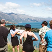 Queenstown: Small Group Highlights Tour with Wine Tasting Queenstown: Small Group Highlights Tour with Wine Tasting