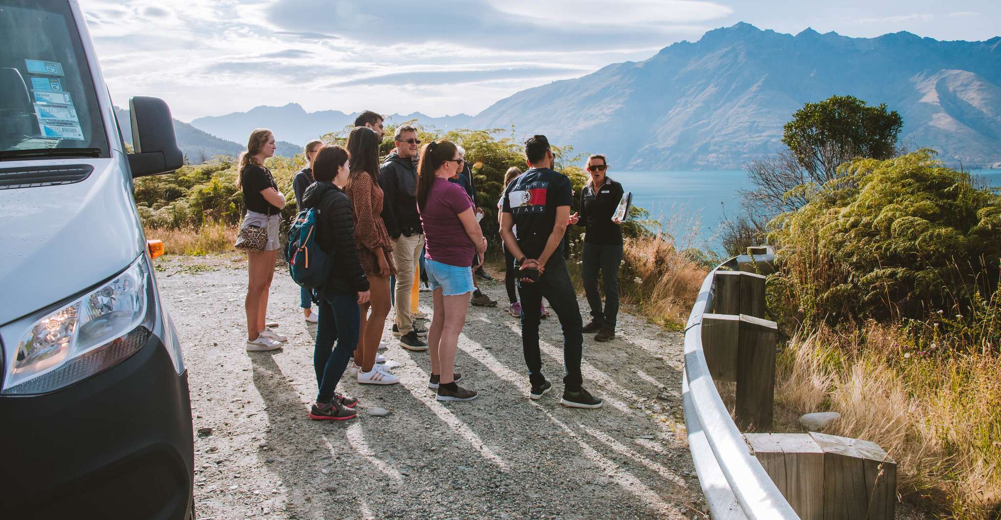 De Queenstown, Glenorchy et Paradise Scenic Tour d'une demi-journée - Hizvo