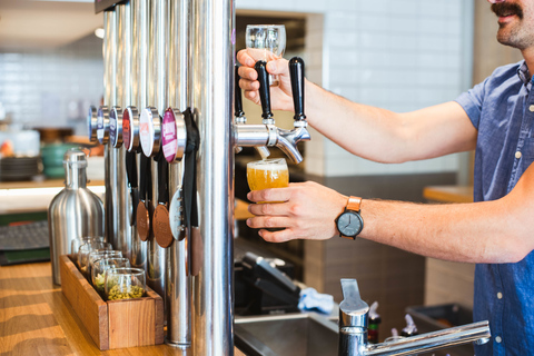 Queenstown : Tournée des vins et des bières artisanales au crépusculeQueenstown : Visite du vin et de la bière artisanale au crépuscule