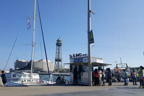 Barcelona: Sunset Catamaran Cruise with Live Music
