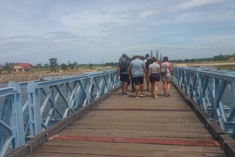 Hue: visite d'une journée complète de la zone démilitariséeVisite d'une journée complète de la zone démilitarisée de la ville de Hue