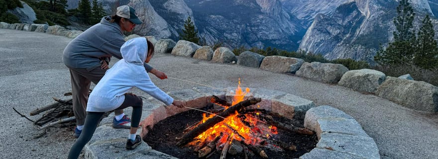 La magie du Yosemite : les points forts, le coucher de soleil et les S'mores