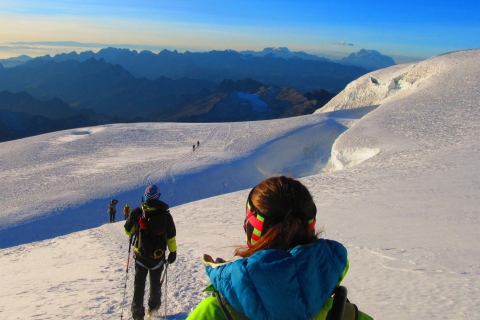 De La Paz: excursion d'escalade sur glace de 3 jours sur la montagne Huayna PotosíVisite de groupe