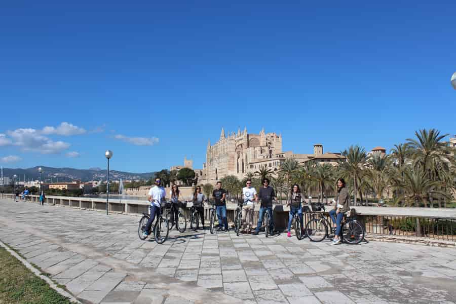 Palma de Mallorca: Lockere Fahrradtour (kleine Gruppen). Foto: GetYourGuide Palma de Mallorca: Lockere Fahrradtour (kleine Gruppen). Foto: GetYourGuide