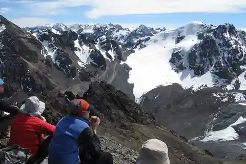 From La Paz: Austria Peak One-Day Climbing Trip