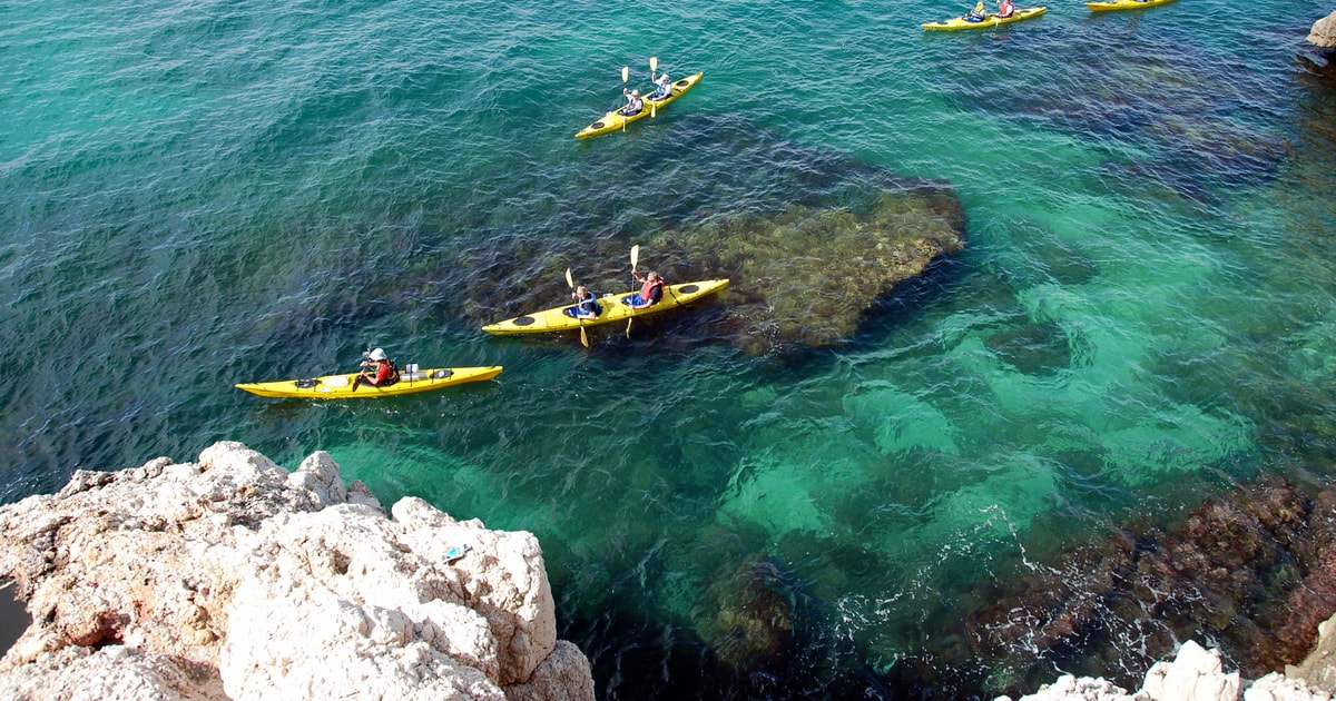 Cassis excursion en kayak de mer au parc national des Calanques