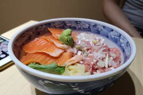 Tokyo: Classic Tsukiji Food Tour