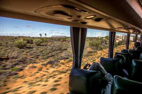 From Alice Springs: Day Trip to Uluru with BBQ Dinner