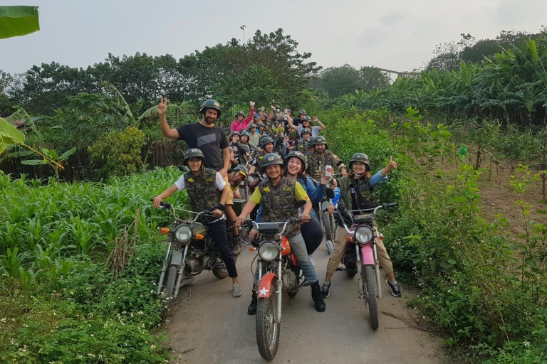 Hanoi: visita guiada de medio día por la ciudad en una moto vintage de MinskTour compartido con recogida en el hotel en el casco antiguo de Hanoi
