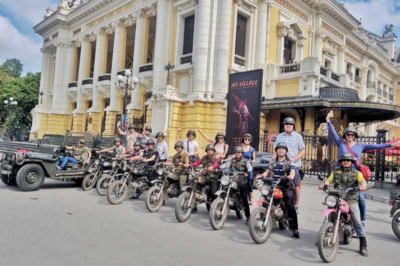 Hanoi: tur de oraș ghidat de o jumătate de zi pe o motocicletă Minsk de epocă