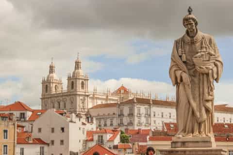 Lisbon: Experience Alfama the Old Quarter Walking Tour