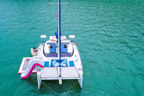 Pattaya: Private Half-Day Boat Trip to Koh Khram or Koh Ped